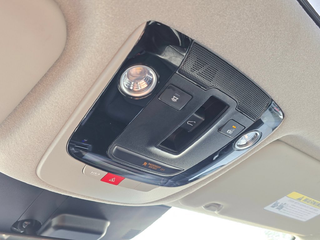 Certified 2024 Kia Niro EX Touring FWD image 35