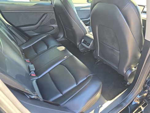 Used 2023 Tesla Model 3 Standard Range RWD image 12