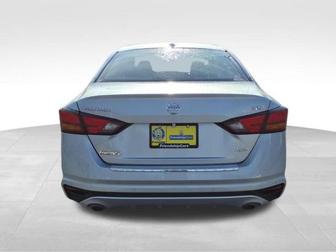 Used 2022 Nissan Altima 2.5 SV w/ SV Premium Package image 7