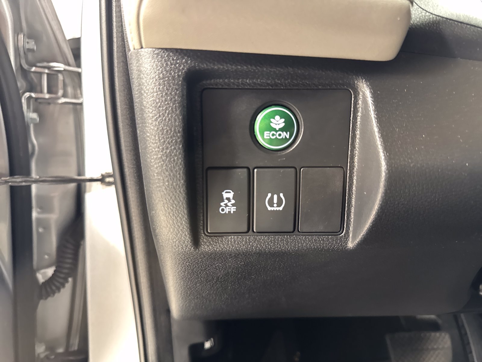 Certified 2019 Honda HR-V LX image 13