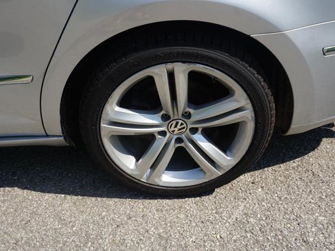 Used 2013 Volkswagen CC Sport Plus FWD image 10