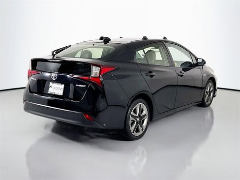 Used 2020 Toyota Prius XLE image 5