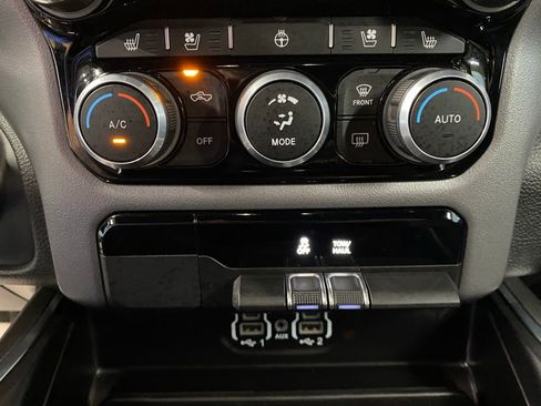 Used 2024 RAM 1500 Laramie image 31