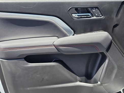 New 2025 Chevrolet Colorado Z71 w/ Z71 Convenience Package 2 image 14