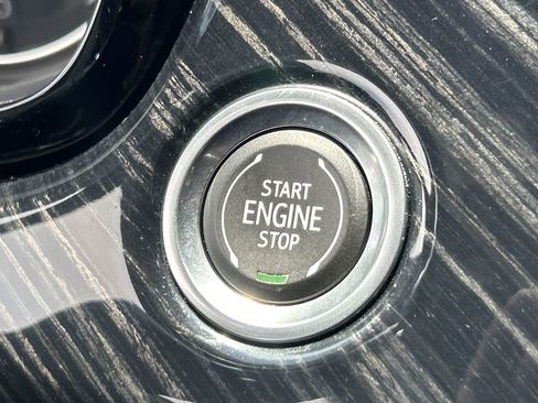 Certified 2023 Cadillac XT6 Premium Luxury image 29