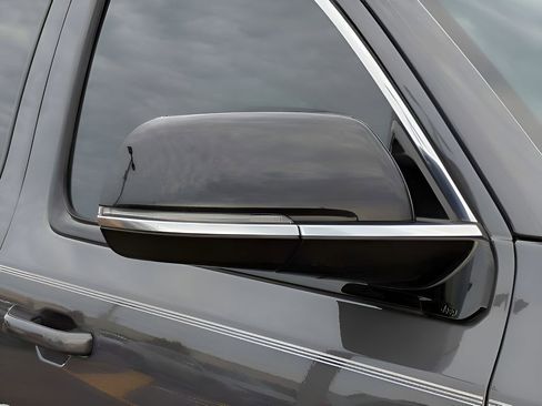 Used 2023 Jeep Wagoneer Series III w/ Preferred Equipment Group image 31