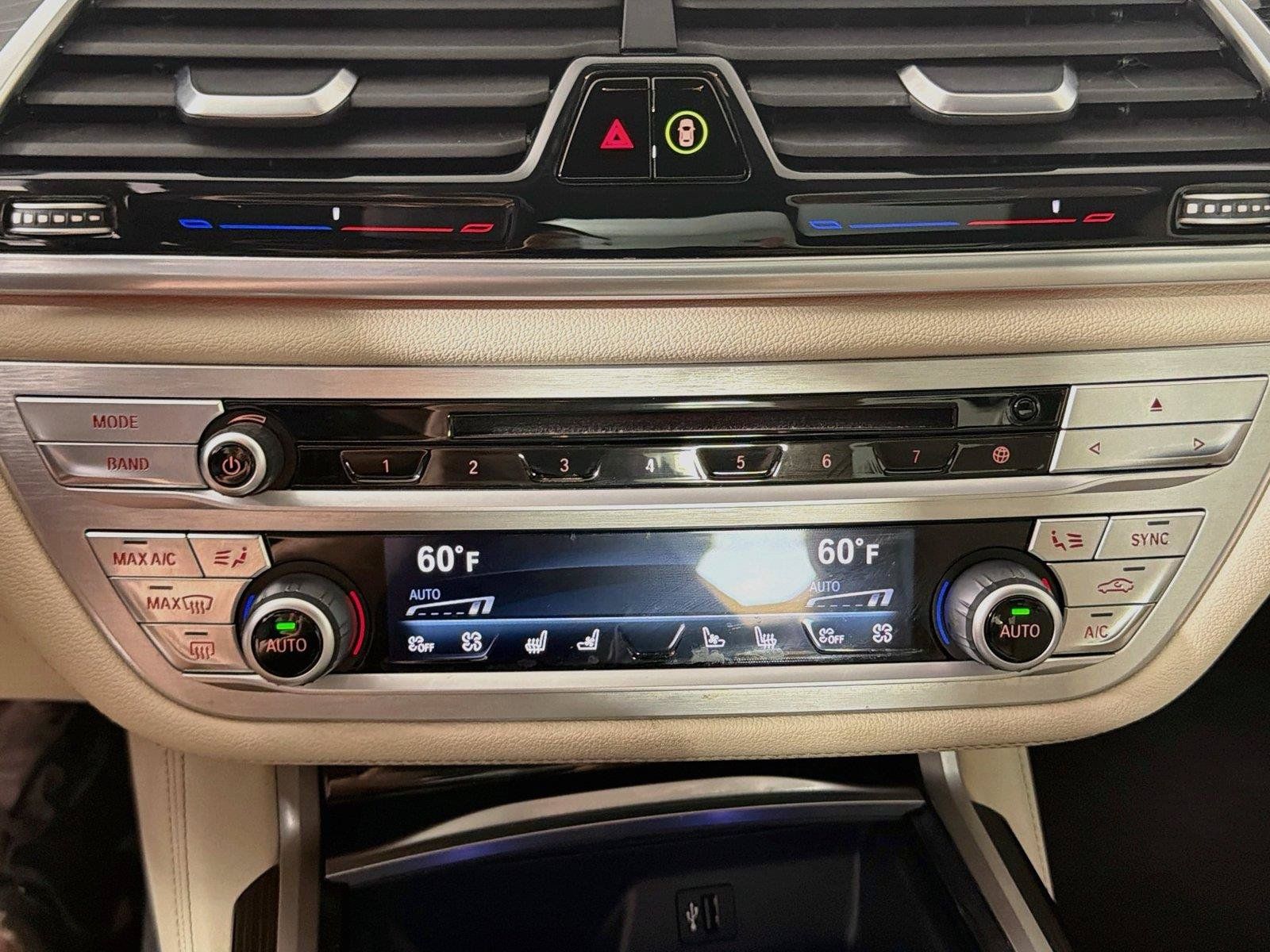 Used 2019 BMW 750i w/ M Sport Package RWD image 14