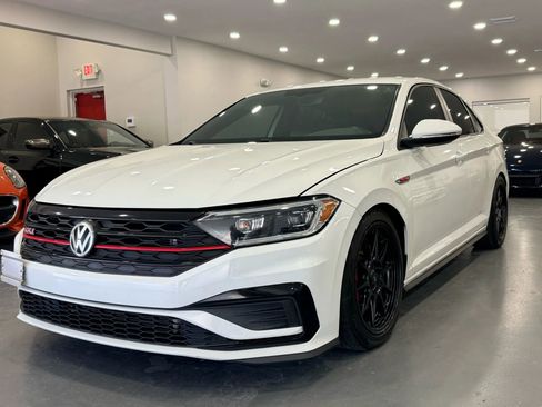 Used 2020 Volkswagen Jetta GLI image 3