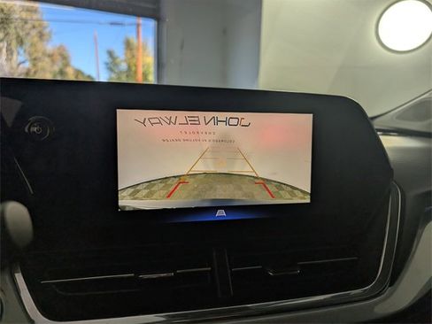 Certified 2024 Chevrolet Trax LT w/ Driver Confidence Package image 29