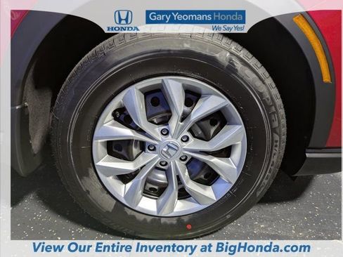 Used 2025 Honda CR-V LX image 15