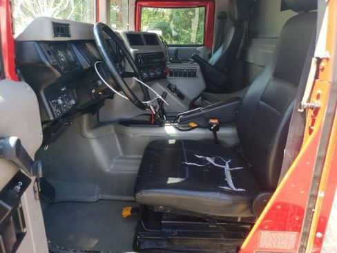 Used 1996 HUMMER H1 2-Door Hard Top image 6