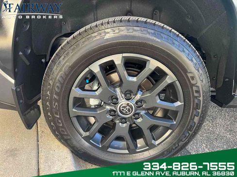 Used 2024 Toyota Sequoia Platinum image 38