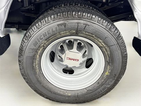New 2026 GMC Sierra 3500 Pro AWD/4WD image 21