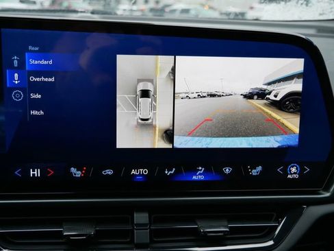 Used 2025 Chevrolet Equinox EV RS image 15