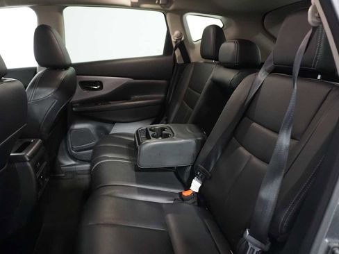 Used 2023 Nissan Murano SV image 16