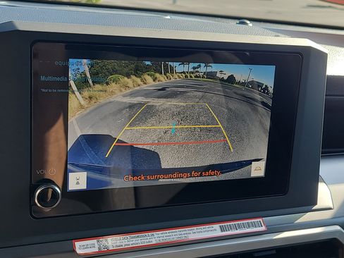 Certified 2025 Toyota Tacoma SR5 image 24