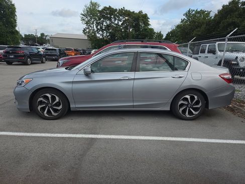 Used 2016 Honda Accord EX-L image 8