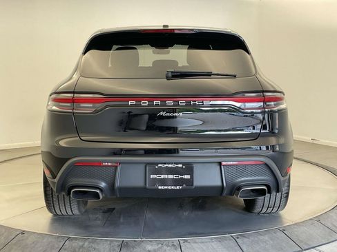 Certified 2023 Porsche Macan AWD/4WD image 6
