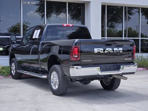 Certified 2026 RAM 2500 Big Horn AWD/4WD image 6
