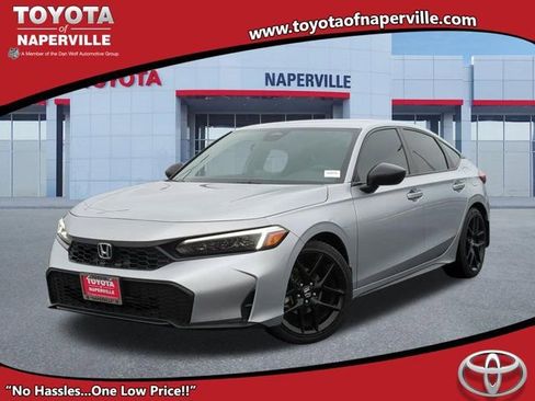 Used 2025 Honda Civic Sport image 1