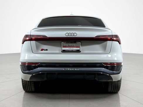 Used 2024 Audi Q8 e-tron Premium Plus w/ Premium Plus Package AWD/4WD image 4