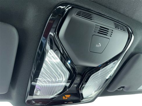 Used 2023 BMW 330i xDrive Sedan w/ M Sport Package image 38