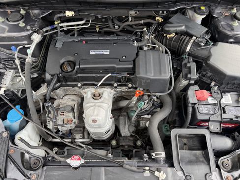 Used 2017 Honda Accord LX image 29