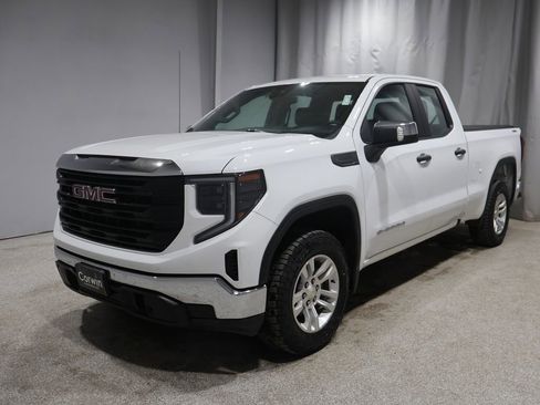 Used 2022 GMC Sierra 1500 Pro w/ 1SA Safety Plus Package image 2
