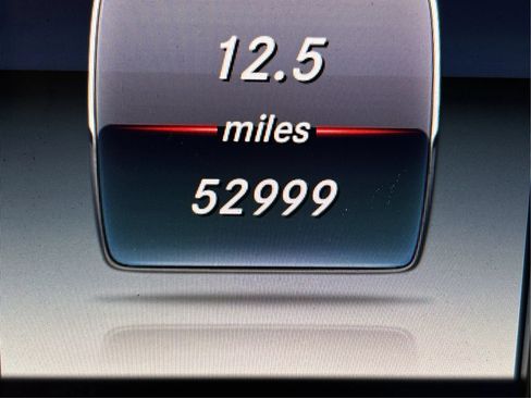 Used 2018 Mercedes-Benz GLC 300 4MATIC image 45