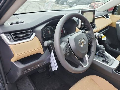 New 2025 Toyota RAV4 XLE image 20