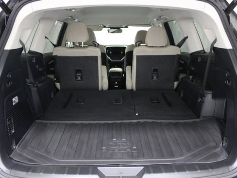Used 2023 Subaru Ascent Premium w/ Convenience Package image 23