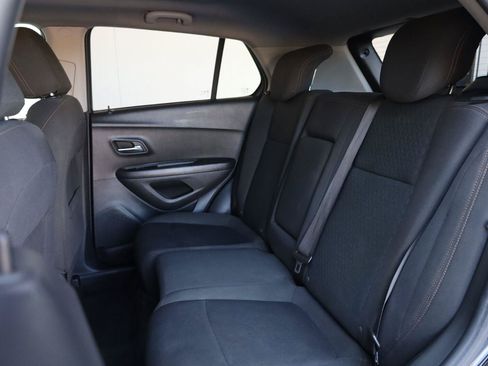 Used 2022 Chevrolet Trax LS w/ Tint and Cruise Package FWD image 20