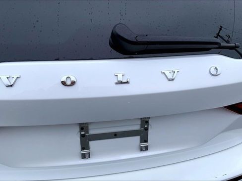 Used 2025 Volvo V60 B5 Cross Country Plus image 31