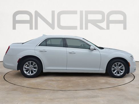 Certified 2023 Chrysler 300 Touring RWD image 11