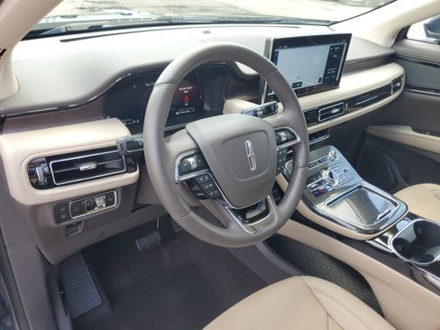 Certified 2023 Lincoln Nautilus Reserve AWD/4WD image 13
