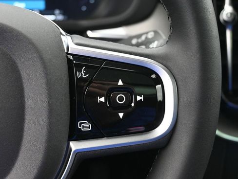 New 2026 Volvo XC60 T8 Ultra w/ Climate Package AWD/4WD image 10