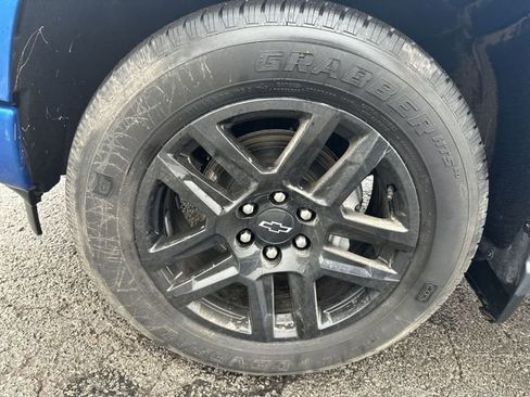 Certified 2023 Chevrolet Silverado 1500 Custom w/ LPO, Dark Essentials Package image 20