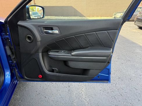 Used 2012 Dodge Charger R/T w/ Wheels & Tunes Group image 21