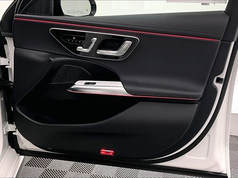 Used 2026 Mercedes-Benz E 350 Sedan image 25