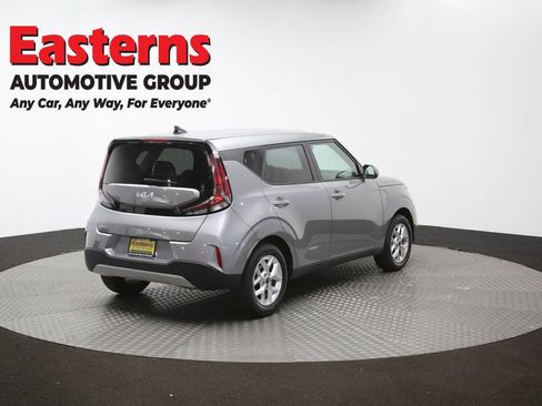 Used 2025 Kia Soul LX w/ LX Technology Package FWD image 40