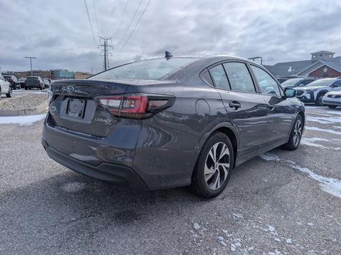 Used 2025 Subaru Legacy Premium image 9