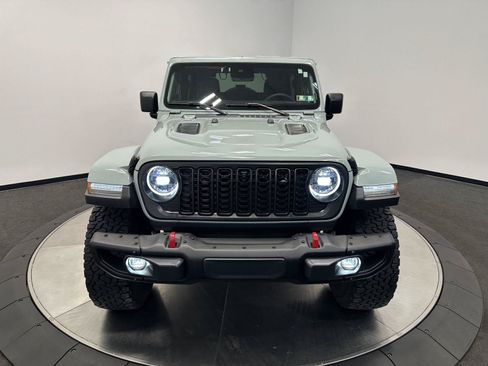 Used 2024 Jeep Wrangler Rubicon AWD/4WD image 3