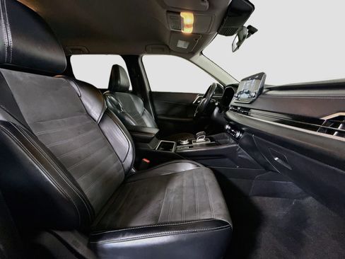 Used 2024 Mitsubishi Outlander SE FWD image 29