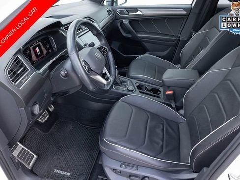 Used 2022 Volkswagen Tiguan SEL R-Line image 2