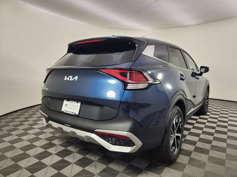Used 2023 Kia Sportage EX AWD/4WD image 6