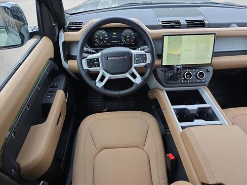 New 2026 Land Rover Defender 110 X-Dynamic SE AWD/4WD image 16