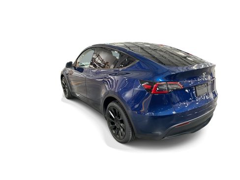 Certified 2023 Tesla Model Y Long Range AWD/4WD image 4