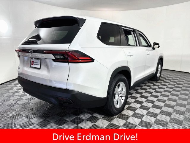 Certified 2025 Toyota Grand Highlander FWD image 23