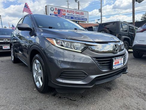Used 2022 Honda HR-V LX image 2