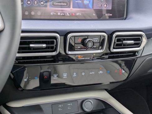 New 2026 Nissan Sentra SL w/ Floor Mat Package FWD image 22